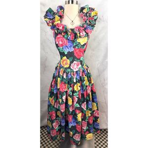 Vintage 80s Prom Dress Black Floral Fit Flare Off Shoulder Sweetheart Cottage S